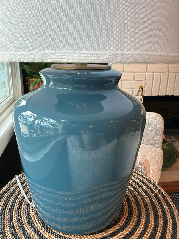 Aksel Lamp w/ Shade
